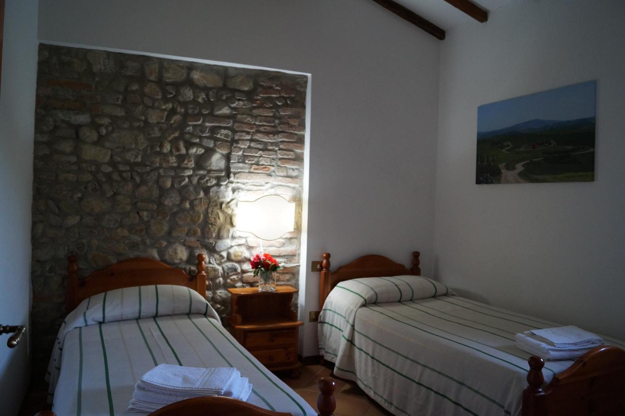 La Mandriola Villa Лаятико Стая снимка