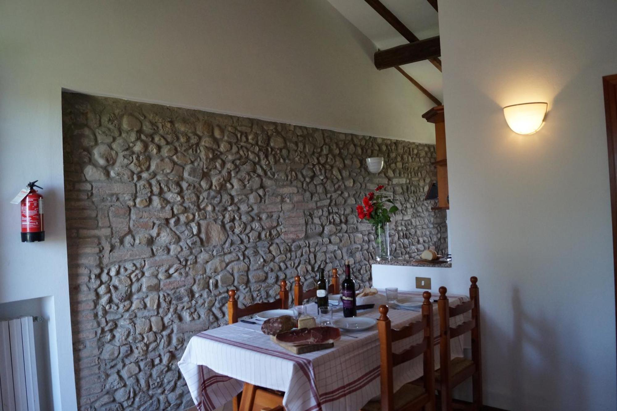 La Mandriola Villa Лаятико Стая снимка