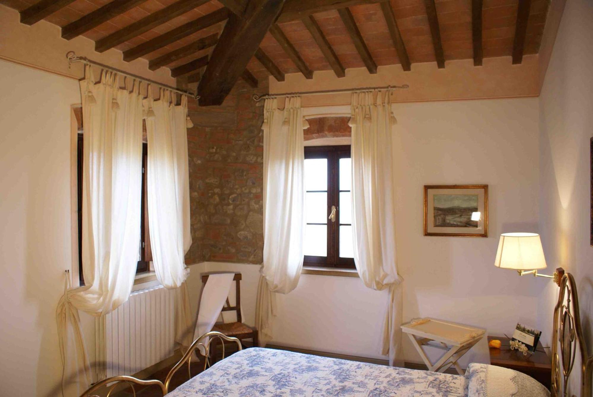 La Mandriola Villa Лаятико Стая снимка