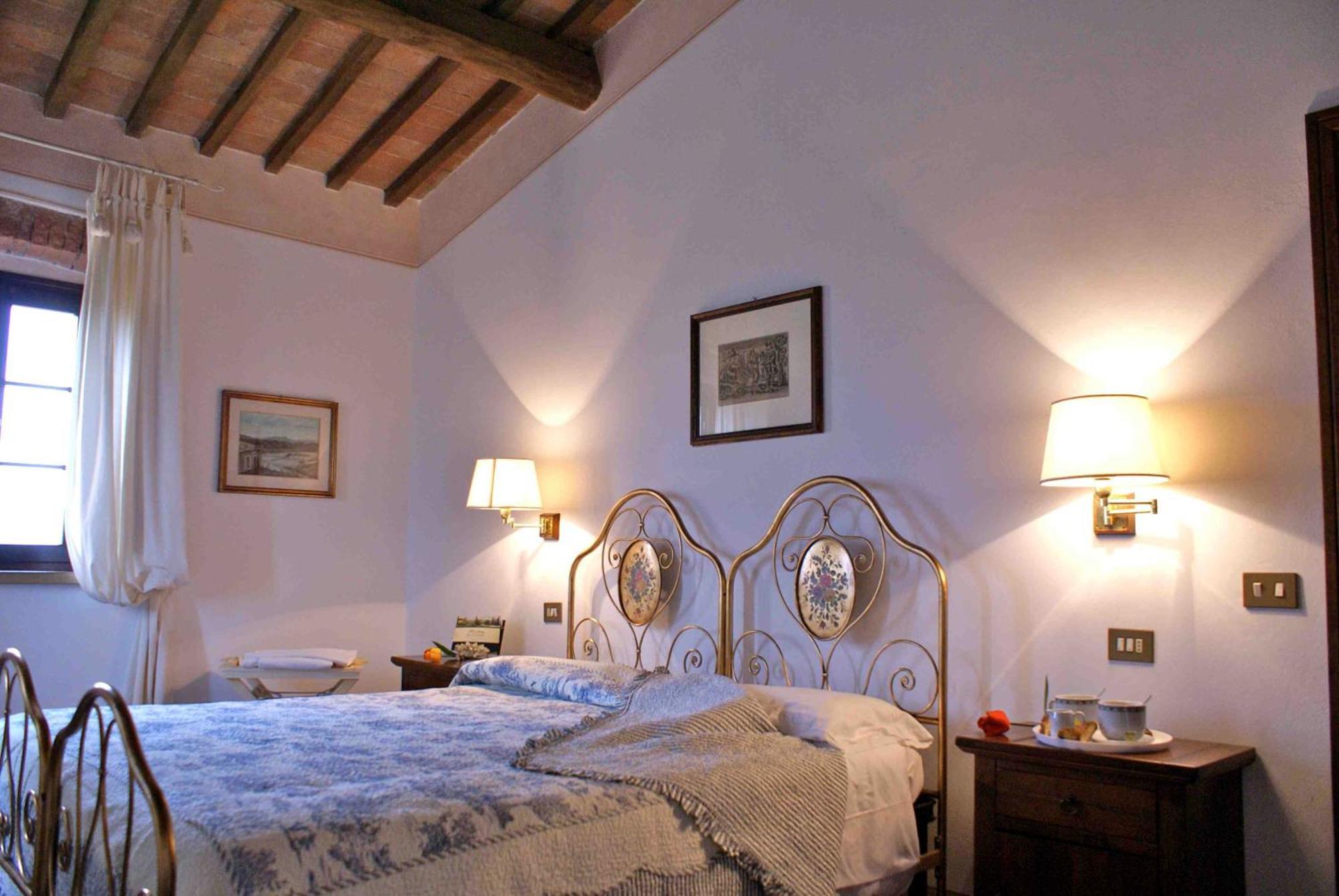 La Mandriola Villa Лаятико Стая снимка